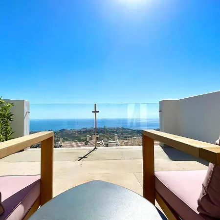 Bayview - Unique Top Modern Duplex Penthouse With Sea Views And A Private Hot Tub By Solrentspain Benalmadena