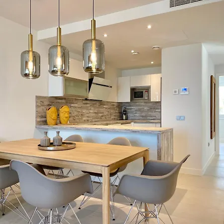 Apartment Bayview - Unique Modern Duplex Penthouse With Sea Views And A Private Hot Tub By Solrentspain *