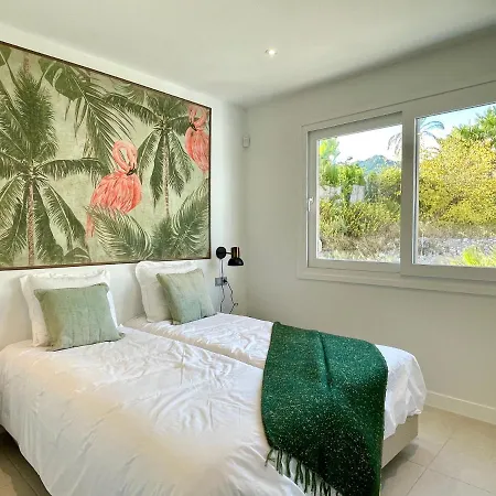 Bayview - Unique Modern Duplex Penthouse With Sea Views And A Private Hot Tub By Solrentspain *